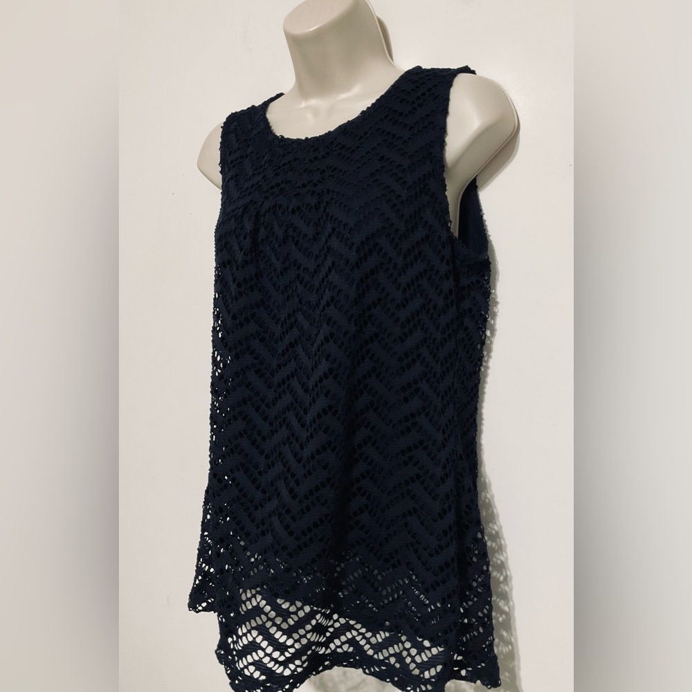 Banana republic Sleeveless eyelet top - Picture 3 of 8